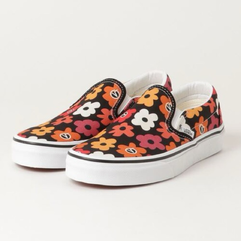 Vans Floral Slip Ons Mens 8.5/Womens 10. New without box.